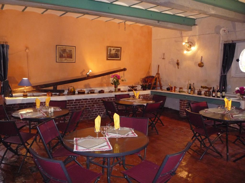Au Mesnil Le Bas Bray Bed & Breakfast Bures-en-Bray Exterior photo